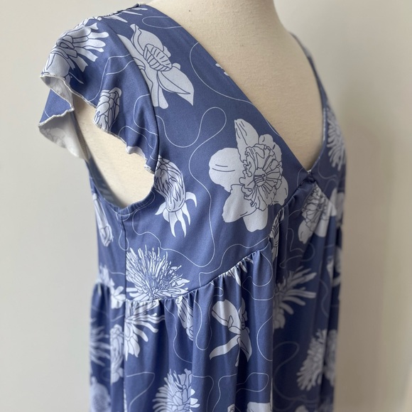 Blue floral flutter sleeve empire waist dress - size M - Picture 4 of 8